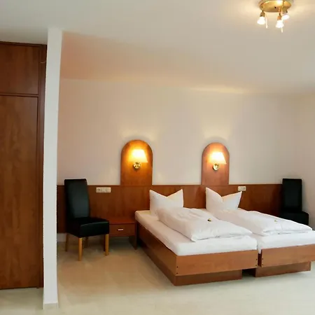 Casa de hóspedes Urlaubspension 'hohes Rott' Und Apartmenthaus Heiligenstadt