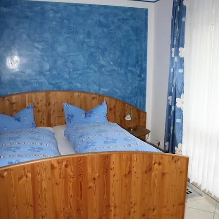 Urlaubspension 'hohes Rott' Und Apartmenthaus 招待所 4*