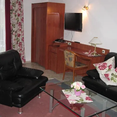 Urlaubspension 'hohes Rott' Und Apartmenthaus