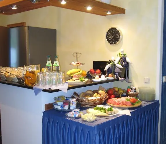 Konukevi Urlaubspension 'hohes Rott' Und Apartmenthaus